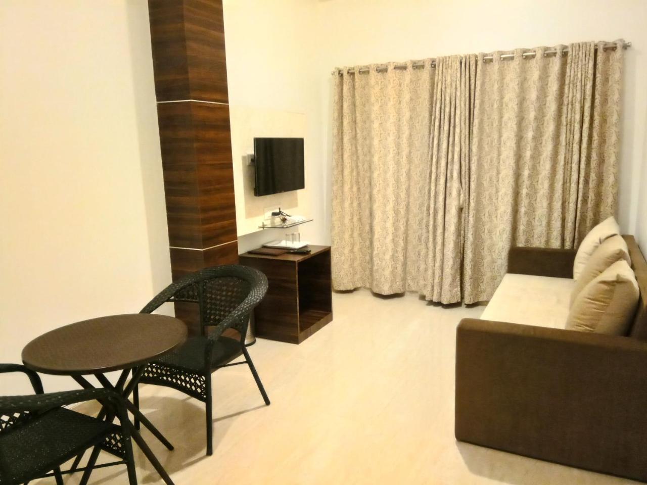 Hotel Royal Orbit Panchgani Exterior foto